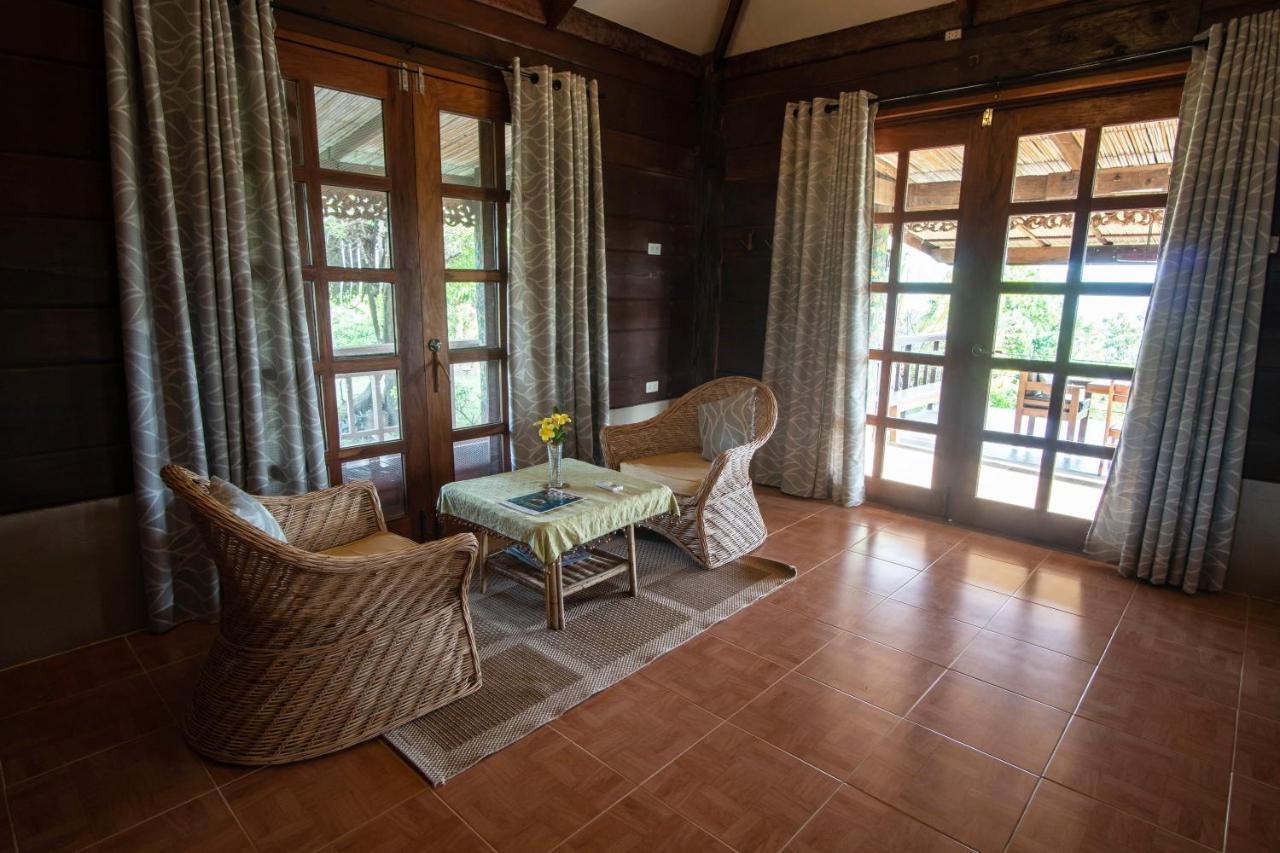 La Estancia Busuanga Buitenkant foto